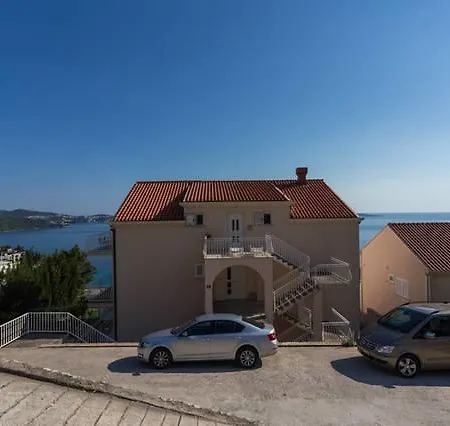 Blue Horizon Apartman Mlini