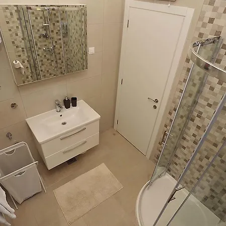 Blue Horizon Apartment *