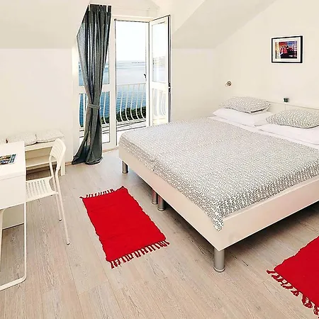 Blue Horizon * Mlini