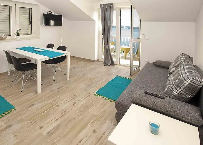 Blue Horizon * Mlini